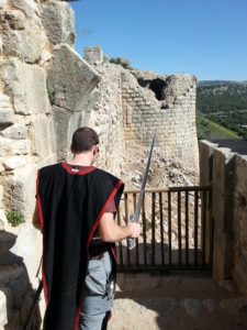 02072015-26 Watching over the entrance path- Non will cross! - Nimrod Fortress