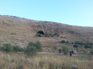 Shuqba cave from the road...