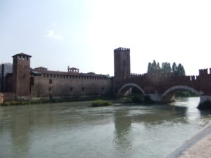 The Castelvecchio Bridge and the Castelvecchio - proportion