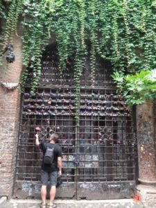 The gate in the Yard covered with locks, only after I found out that those are wedding locks - first time I heard of this thing. - proportion