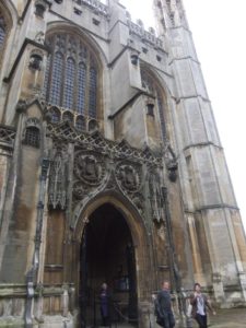 10042013-30 King's College church from a closer look (it is loooong...) - Cambridge