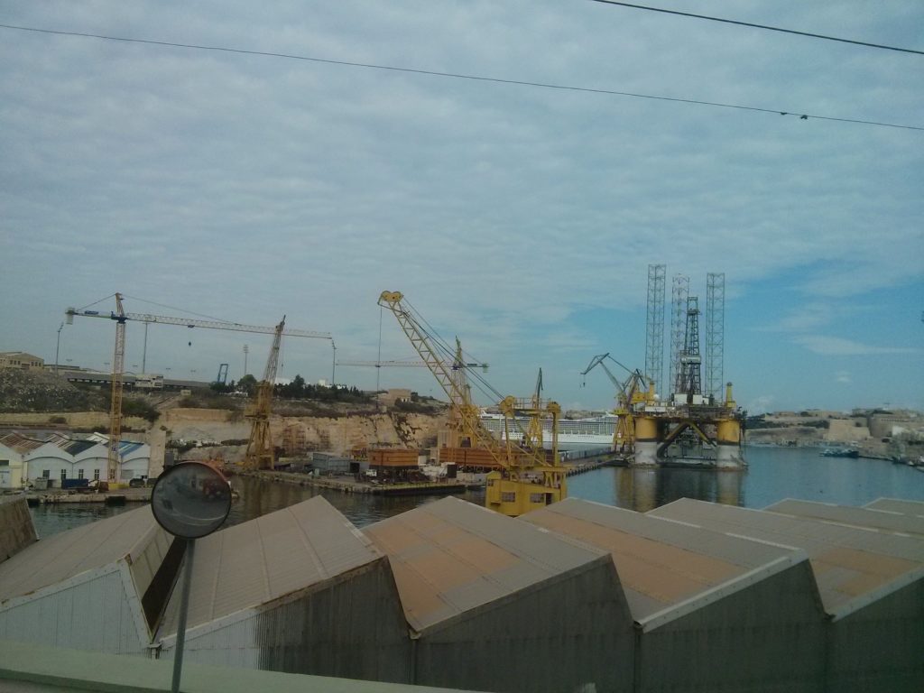 They building an oil platform