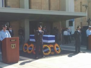 Shimon Peres coffin in front of the Knesset - Siege