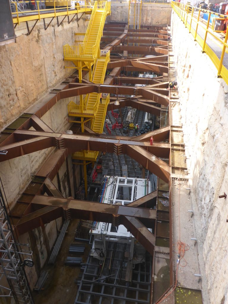 Going down the shaft - Tel-Aviv Light rail