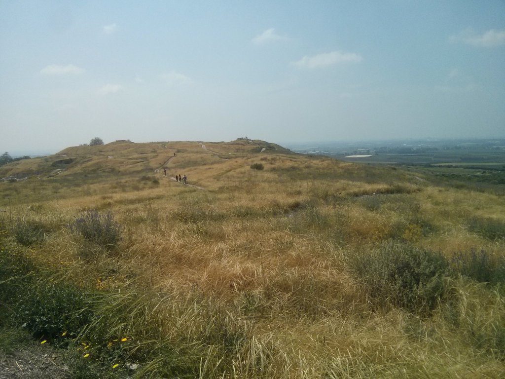 Looking on the site from one edge to the other, and the other way -  Tel Gezer