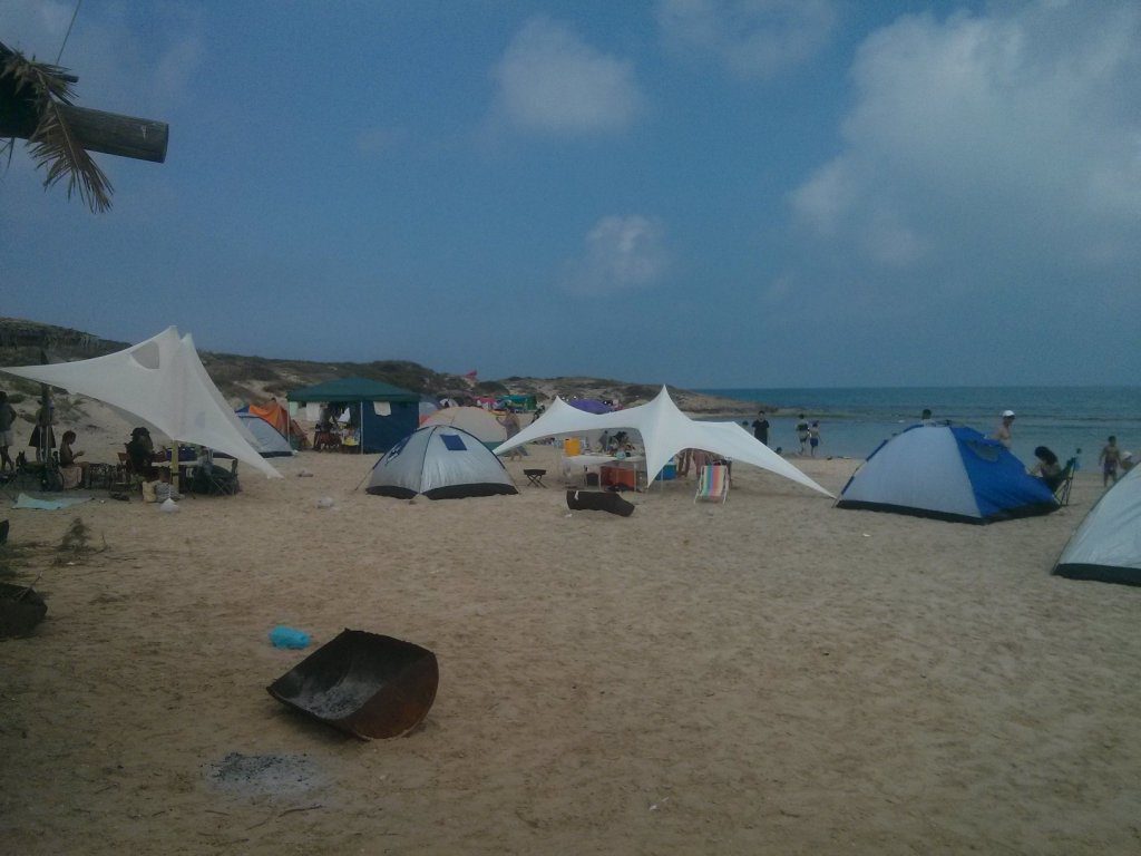 Camping in Dor HaBonim Beach nature reserve in Independence day