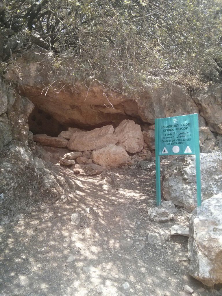 The columbarium near the spring. What really interesting is the cave, that apparently leads to the ruins of the castle (or supposed to - but it seems to be blocked)