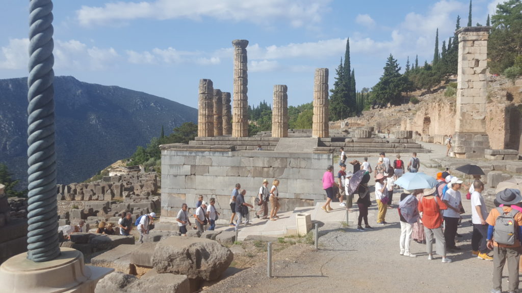 The alter of Chiots, The pedestal of the statue of Ameilius Paulus and the tripod of Plataeans