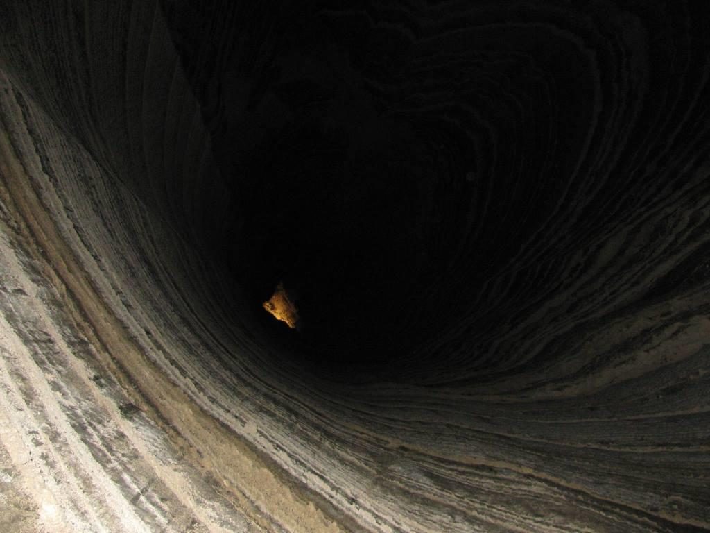 The shaft of colonel salt cave - Sodom salt cave