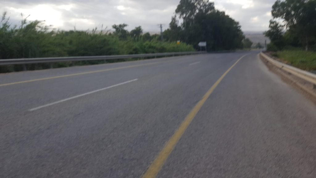 The turn to the trail. the sign says Nabi Hodya - lower Banyas