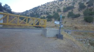 Going down from the road to Golan trail