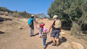 Climbing up the blue trail - Hurvat Midras