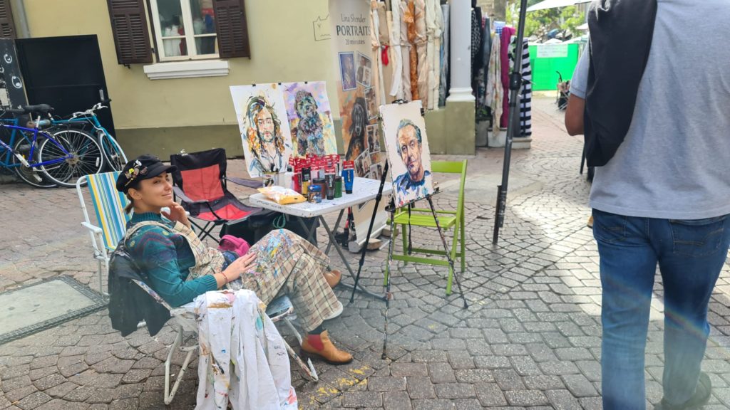 Handicraft stand in the art fair (happens on Fridays and Tuesdays in the pedestrians mall of the street)