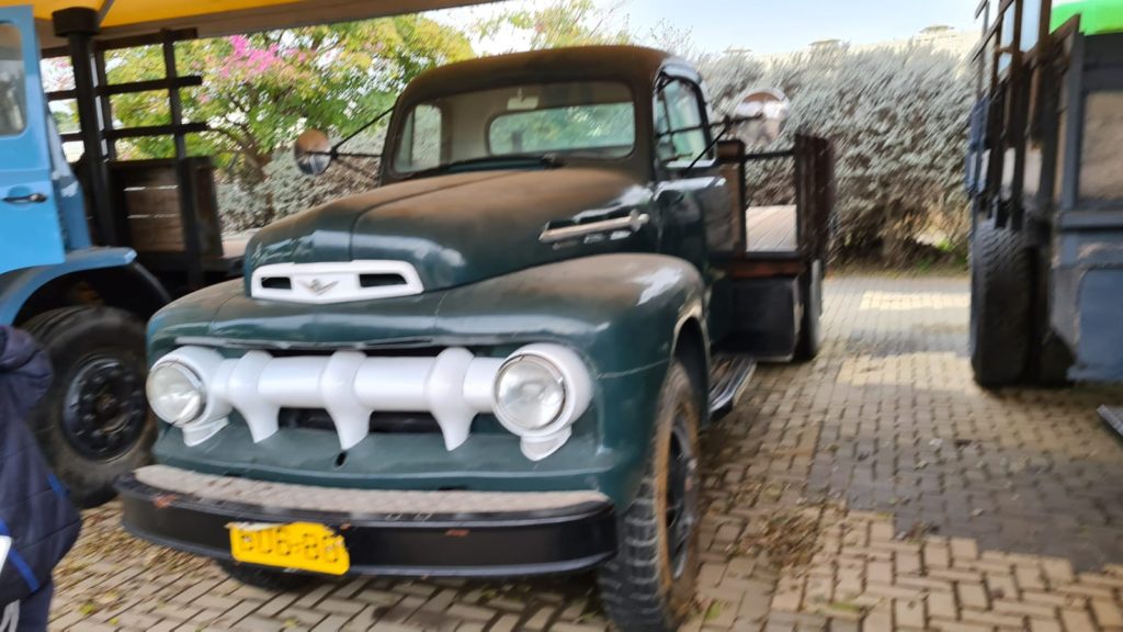 Ford F-6 (1952) - The popular light truck in Israel in its first years. More than 2,000 were sold till 1952.