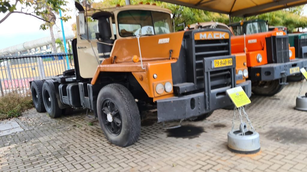 Mack DM867S (1980) - The DM was the hard version of the R, which was used for heavy infrastructure and concrete mixers. The driver cabin was moved to the left to allow better viability. Steel front was used in the Israeli verison over the fiberglass which was used outside. Most of the Israeli 350 horse power engine. -  Truck and Transport Museum