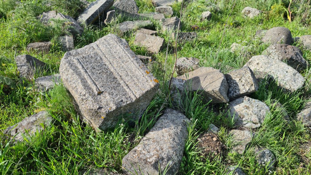 Stone cravings with Jewish motifs.