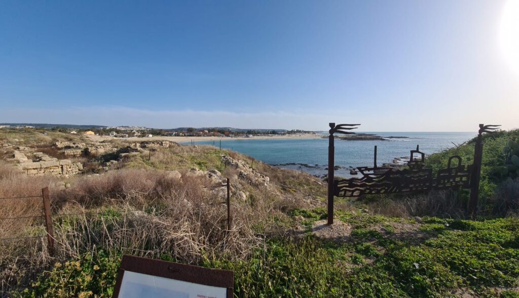 The Southern harbor and the lagoon