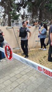 Easy access ladders from the fences that are supposed to prevent us from going down to Ayalon Highway - Paralyzing day