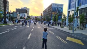 Jannaeus standing in the middle of the closed and soon to be full of protestors Kaplan street. On the right is the picture of Hertzl, the father of Israel - 16th week