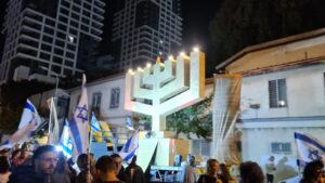 A replica of the Knesset Menorah - 17th week