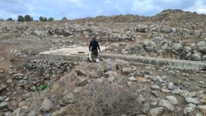 The concrete roof of Venus spring 